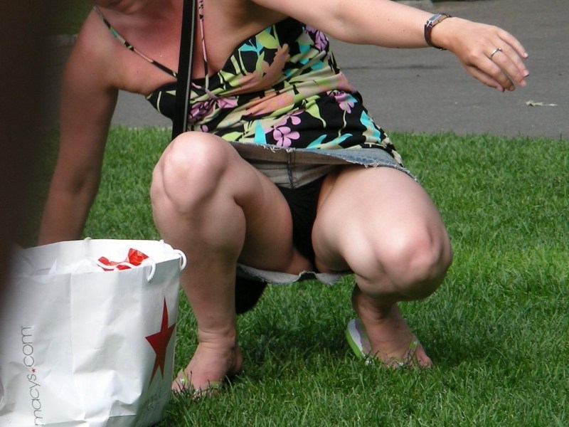 Under a skirt without panties mature hairy