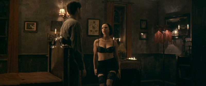 Lucy Li Mature milking naked in height