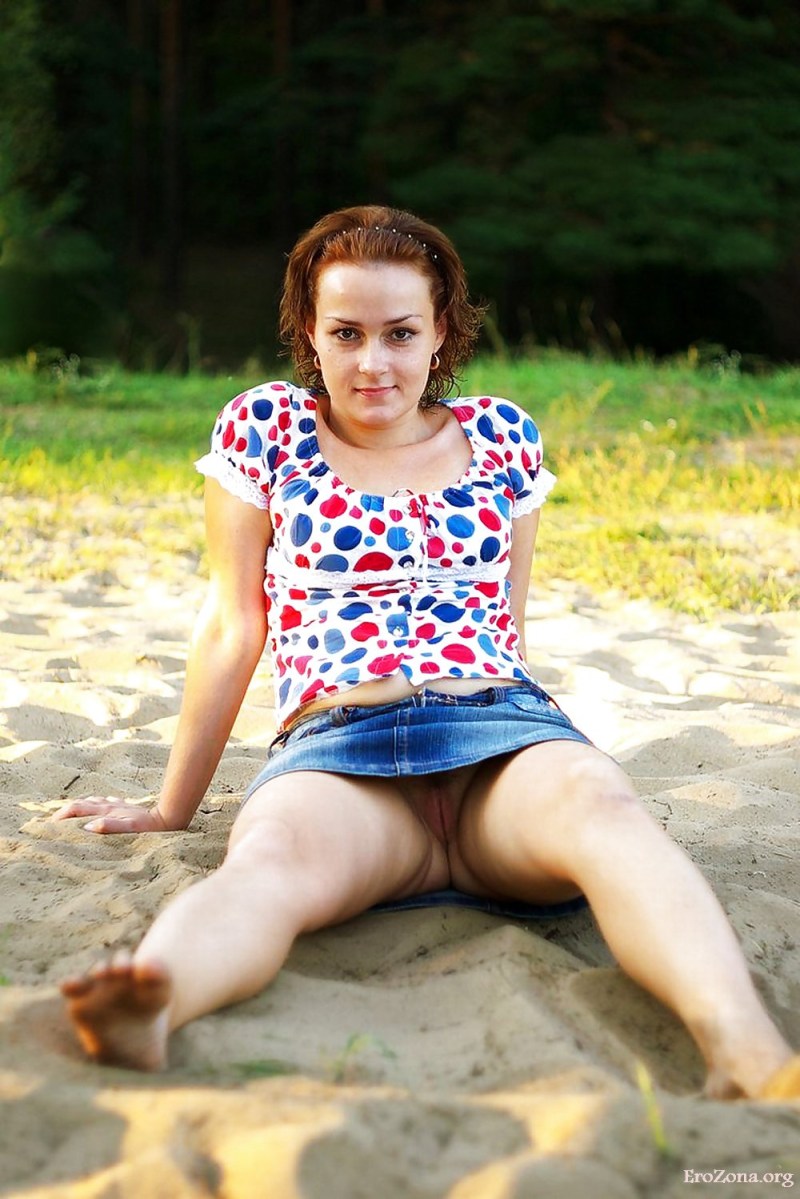 Beautiful girls without panties