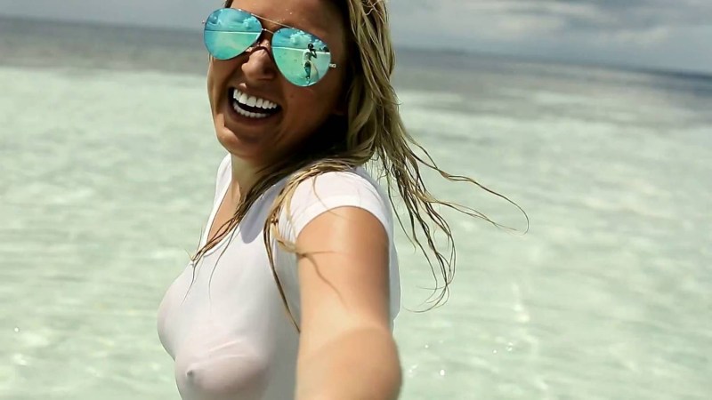 Irina Dubtsova Toples