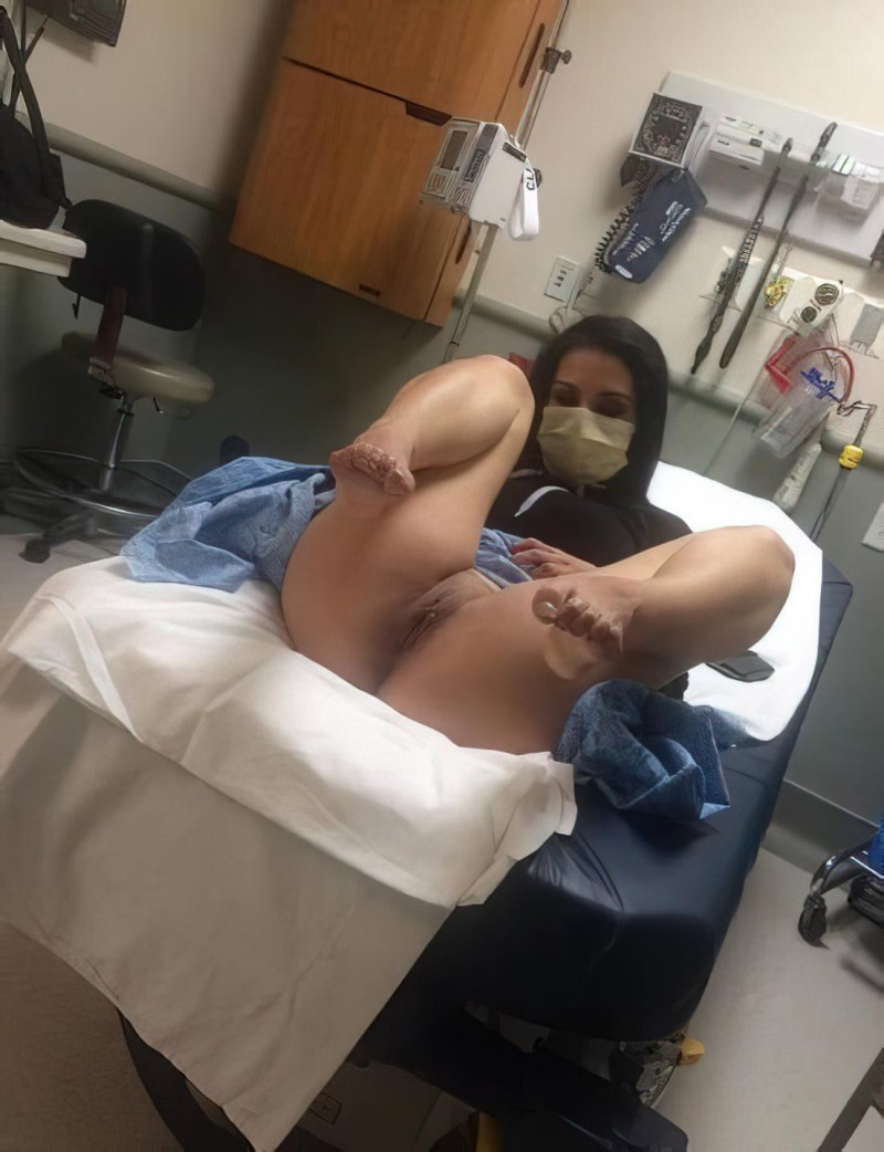 Erotic selfies of doctors
