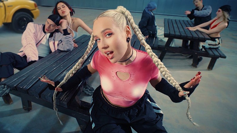 Klava Coca boomerang