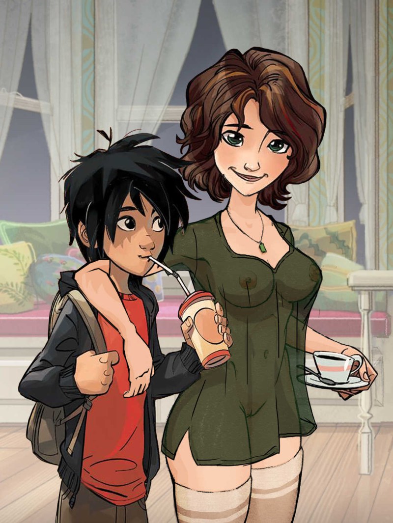 Big old women in shorts