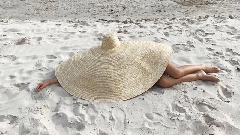 Photoshoot of the pool in Pareo