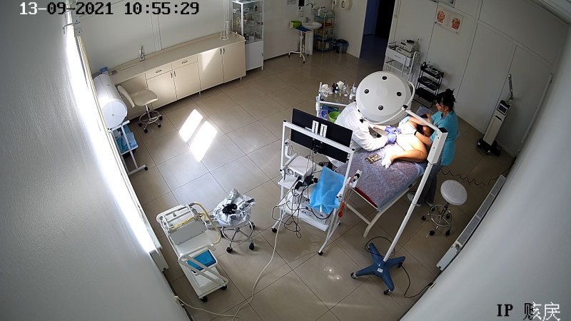 Examination on the gynecological chair