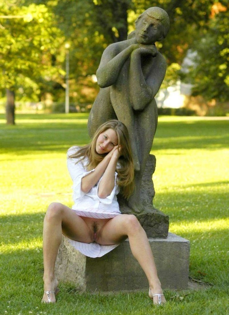 Girls without panties in the park