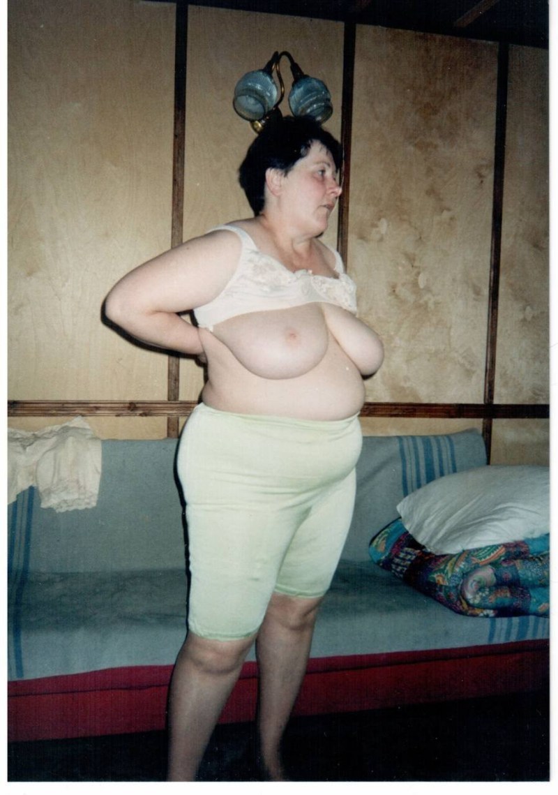 Fat Naked Old Women in Pantalones