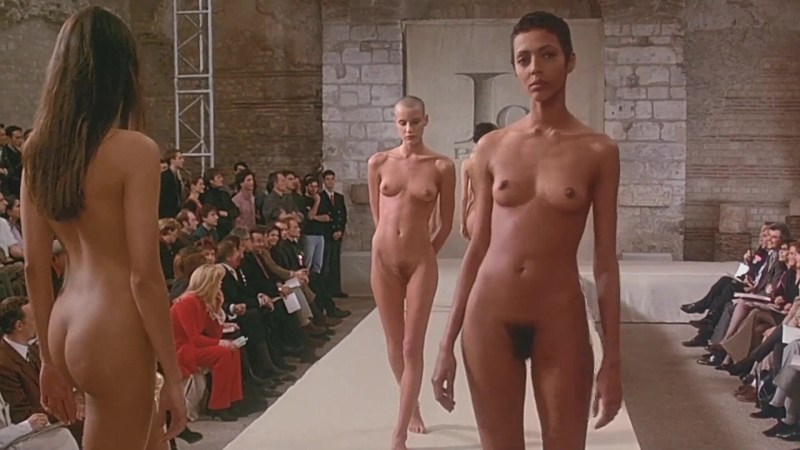 Naked women go to the catwalk