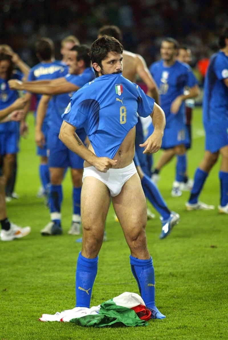 Famous football players Nude