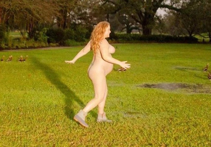 Amy Schumer's Nude Pregnancy Photos Are Goals