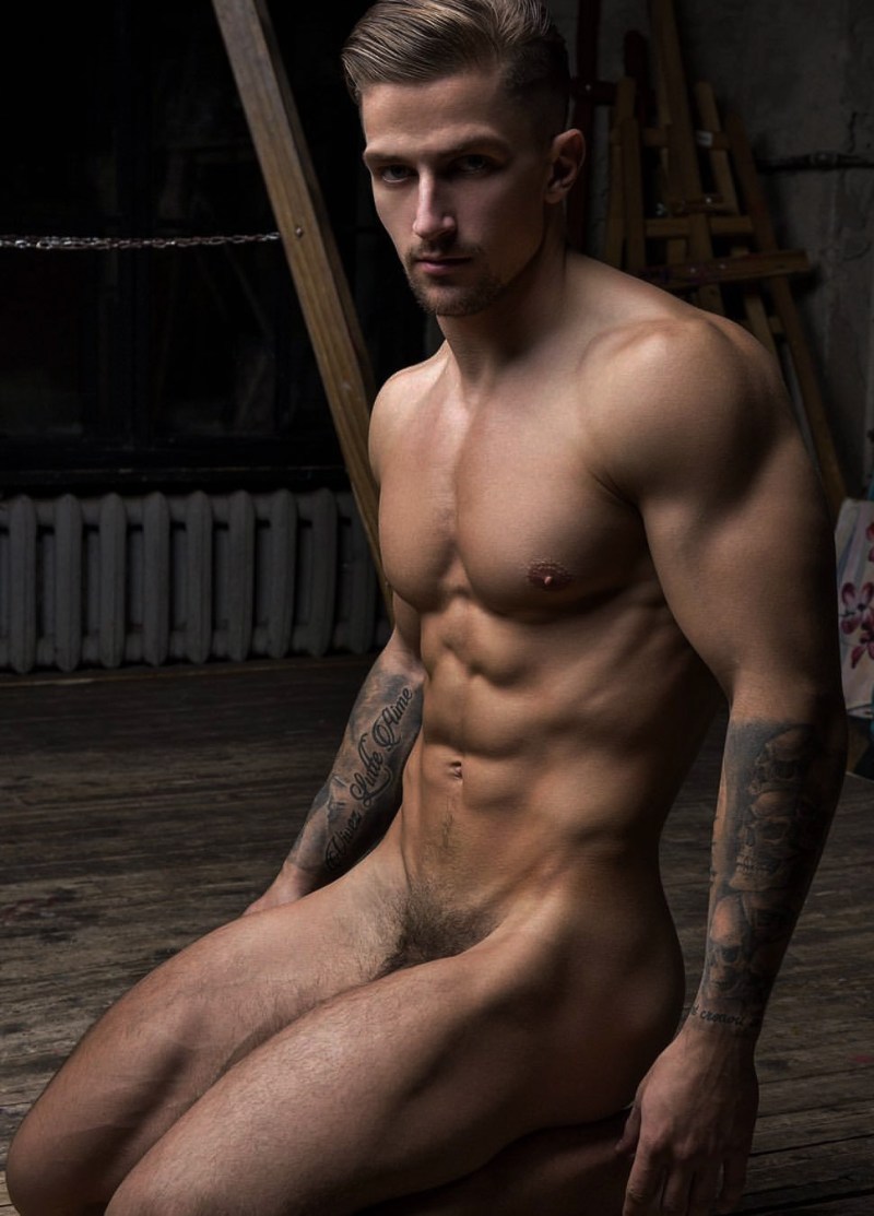Alexander Zhirmont @sasha_zhirmont Nude