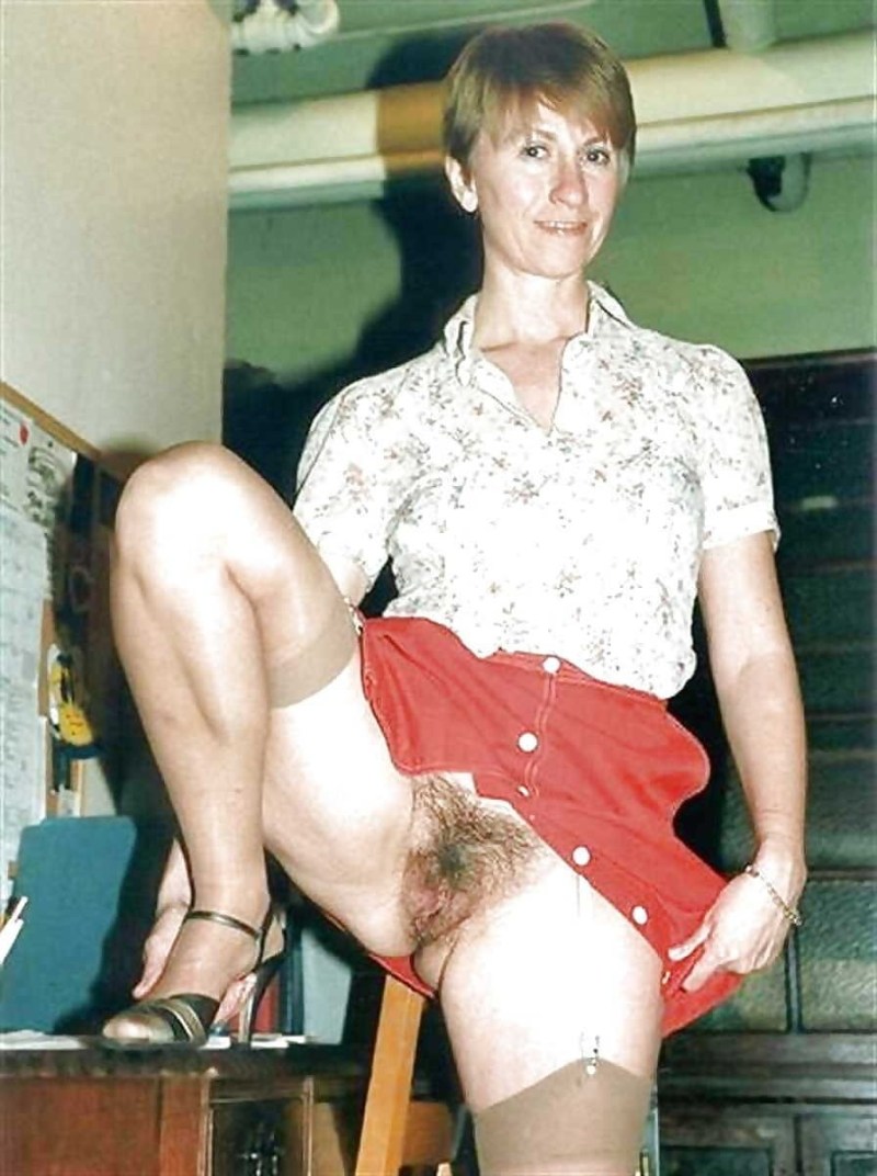 Retro women without panties