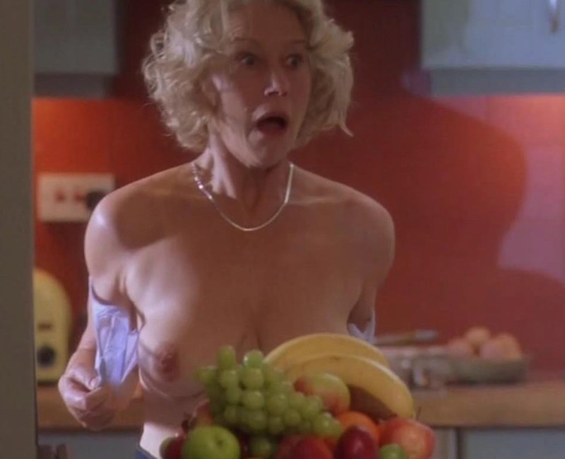 Naked Helen Mirren in the film "Roman Spring Mrs. Stone"