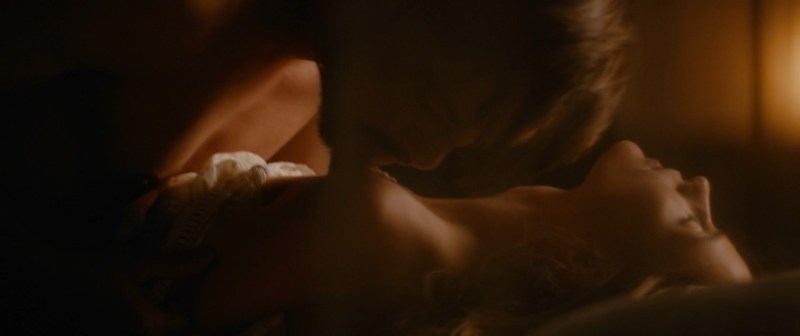 Julia Peresild Sexy Film