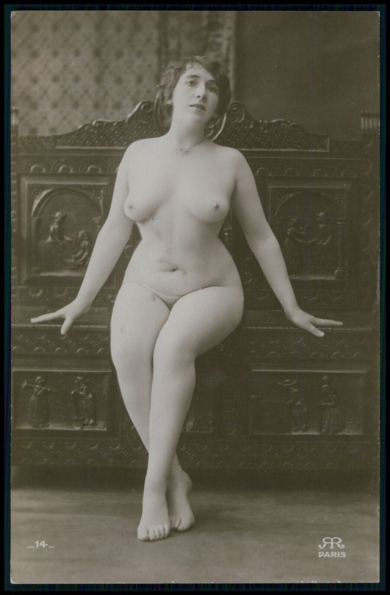 Naked women in full growth retro