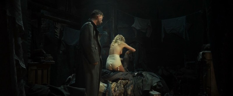 Naked Yanina Studilina in the film Stalingrad