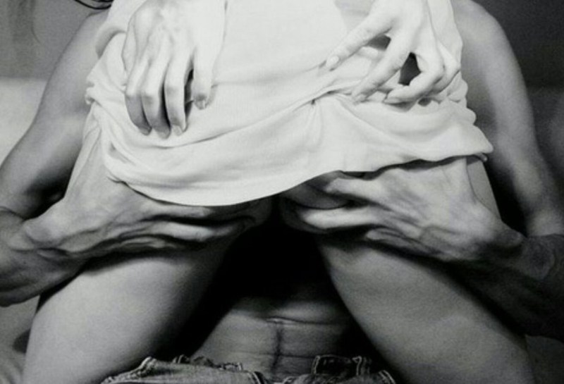 Erotic kisses below the waist