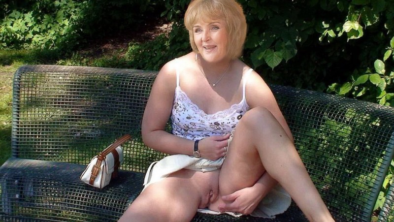 Elderly ladies without panties