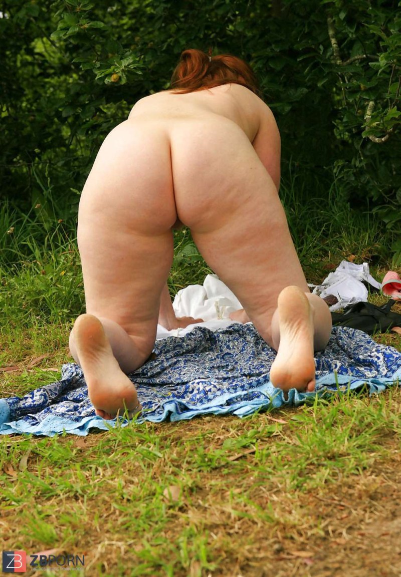 Asses of women in nature