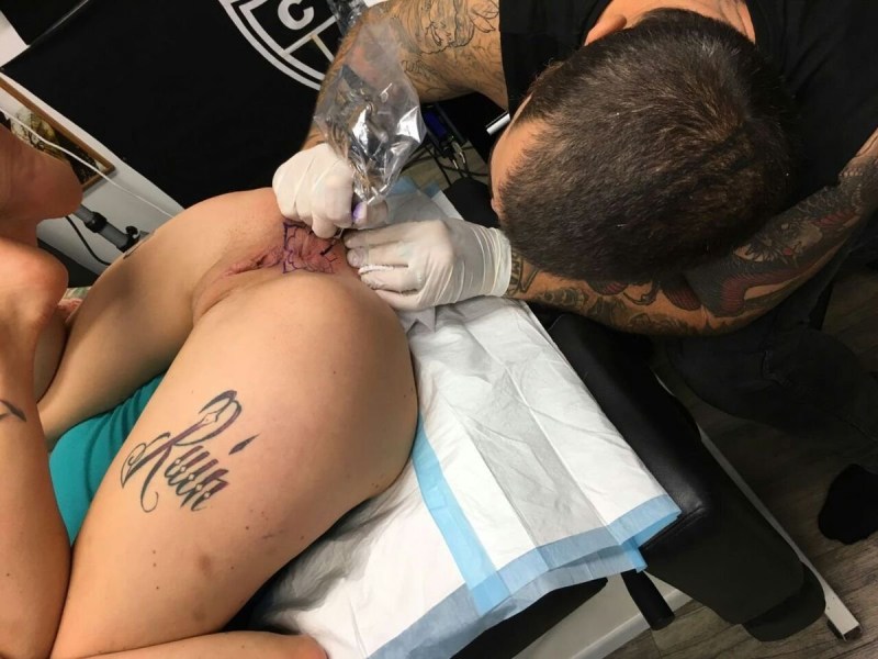 Bonnie Rotten anal rose