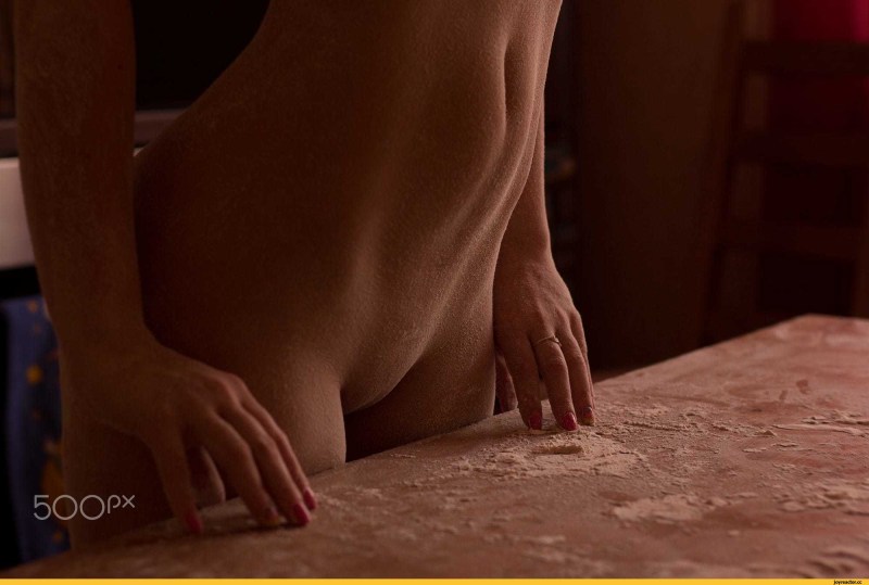 Beautiful folds on a bare tummy