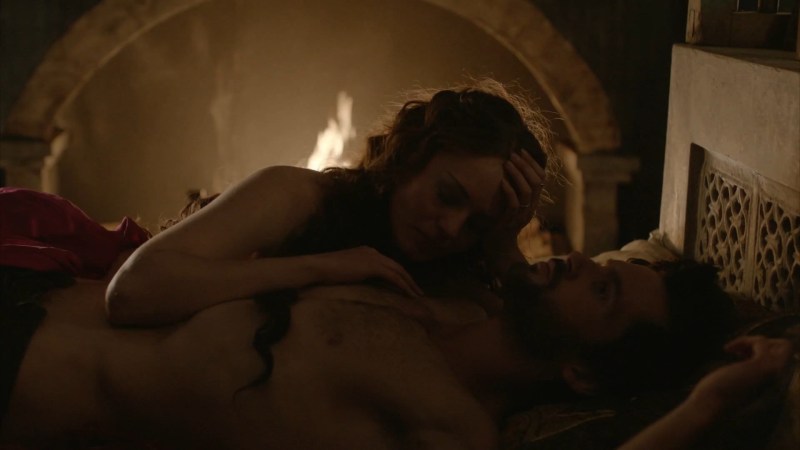 Laura Haddok demons da Vinci naked