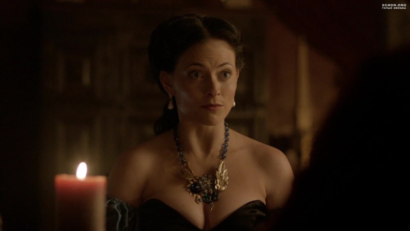 Lara Pulver is hot