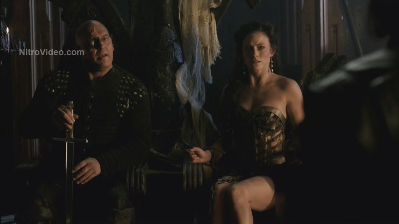 Demons da Vinci scene in the bath