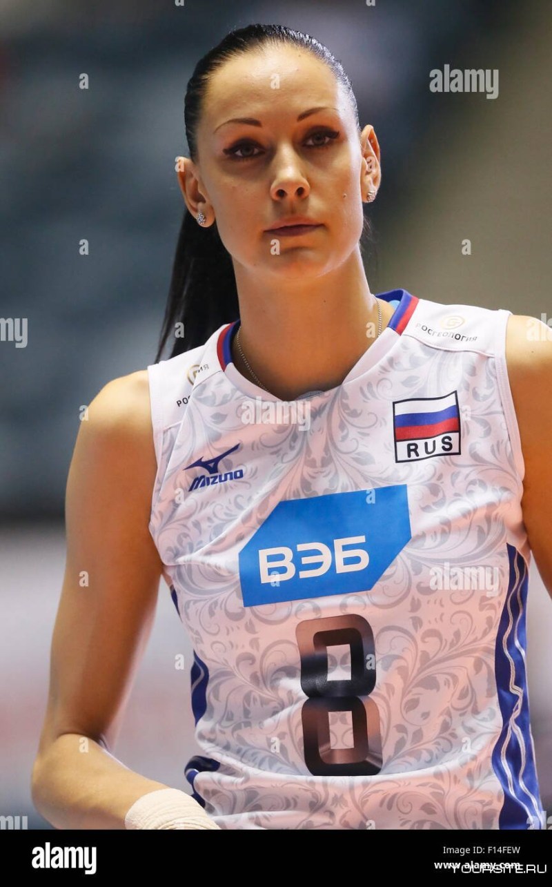 Natalya Goncharova and Obmochaev Volleybol