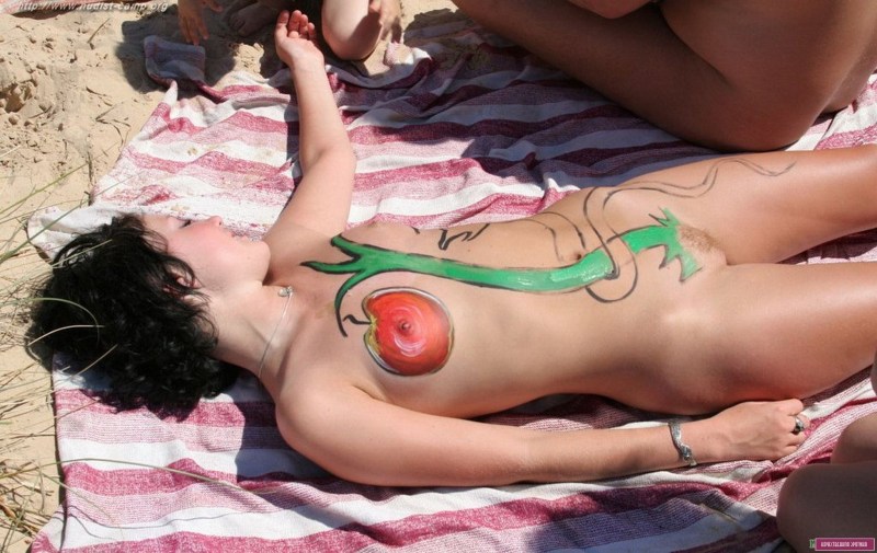 Painted nudists