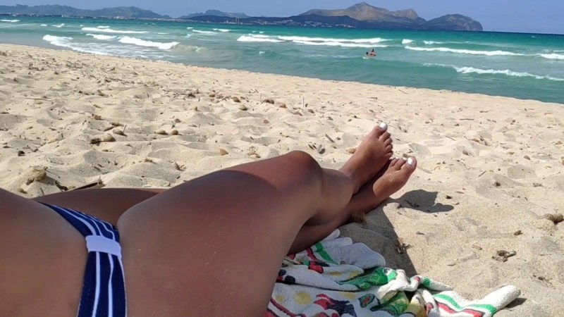 Exhibitionist wife on the beach