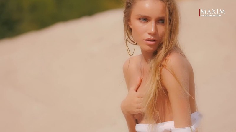 Actress Arina Postnikova Naked