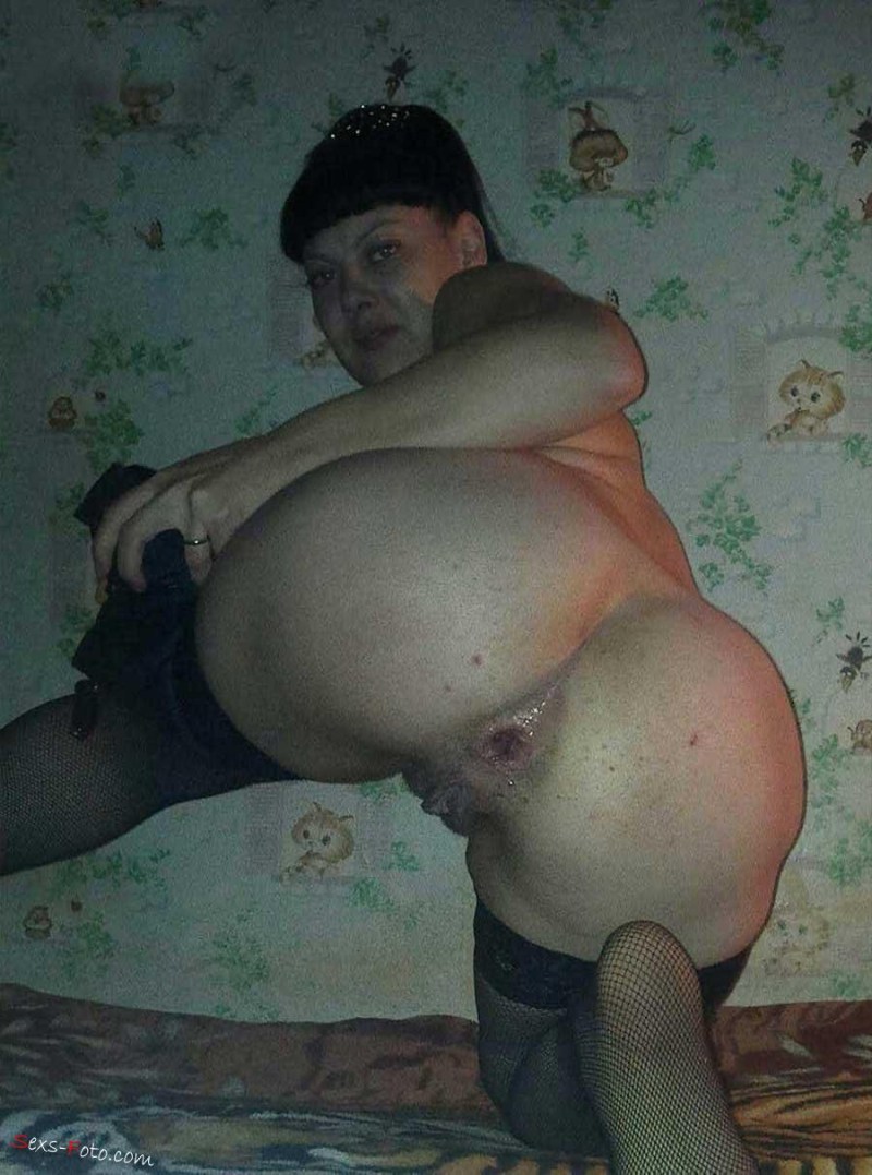 Naked fat men shows a point