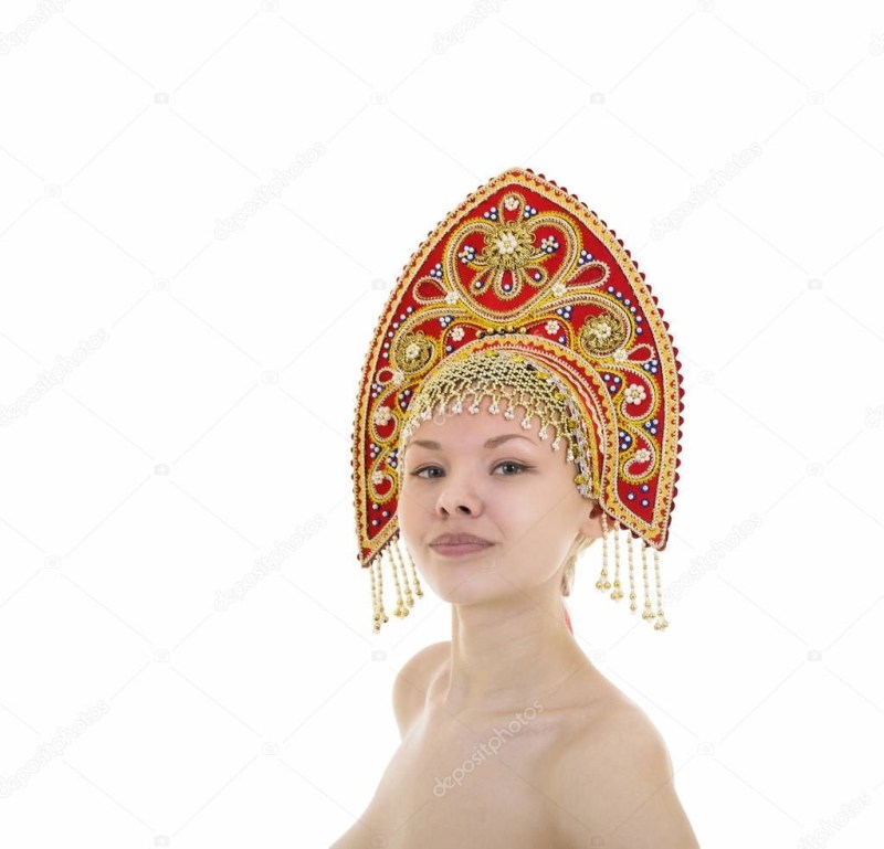 Girl in a white kokoshnik
