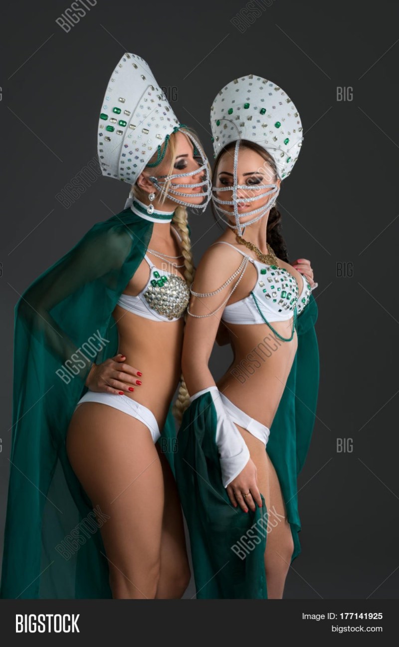 Girl in Kokoshnik sexy