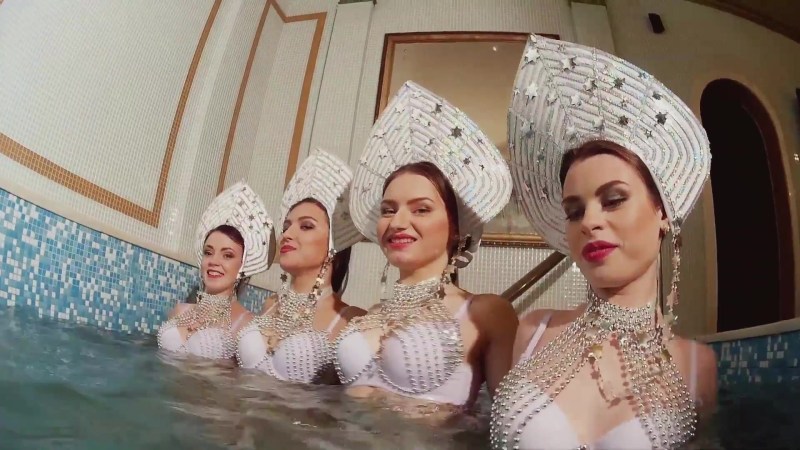 Group Factory in Kokoshniki Maxim