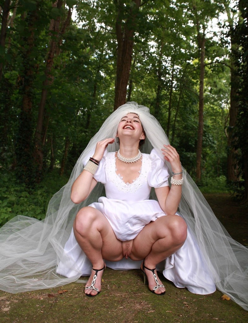 Naked without panties in wedding dresses