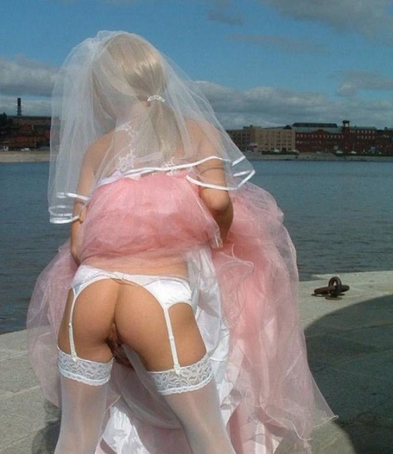 Naked brides without underwear