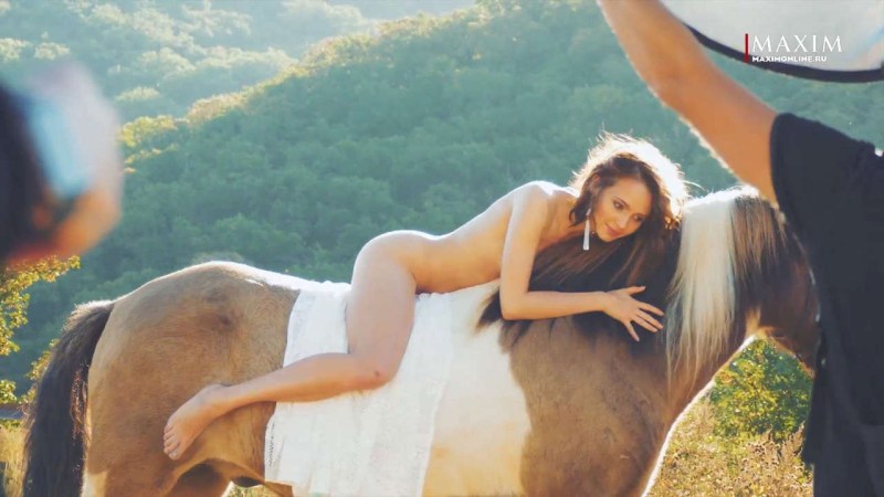 Julia Khlynin is hot