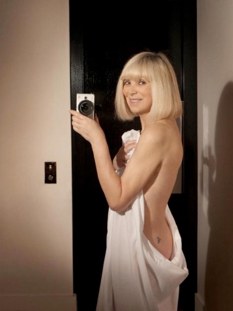 Mirere Dark Erotic photos