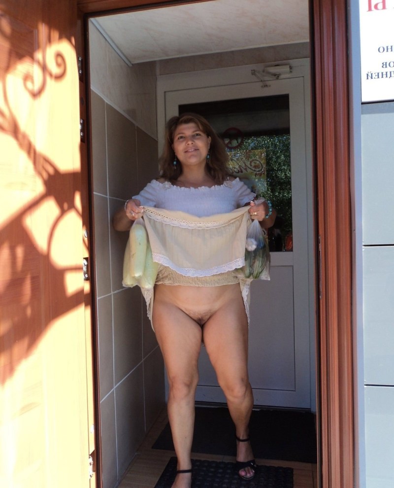 Mature pyshki without panties