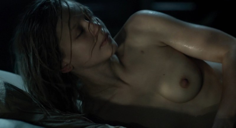 Actress Julia Peresild Nude