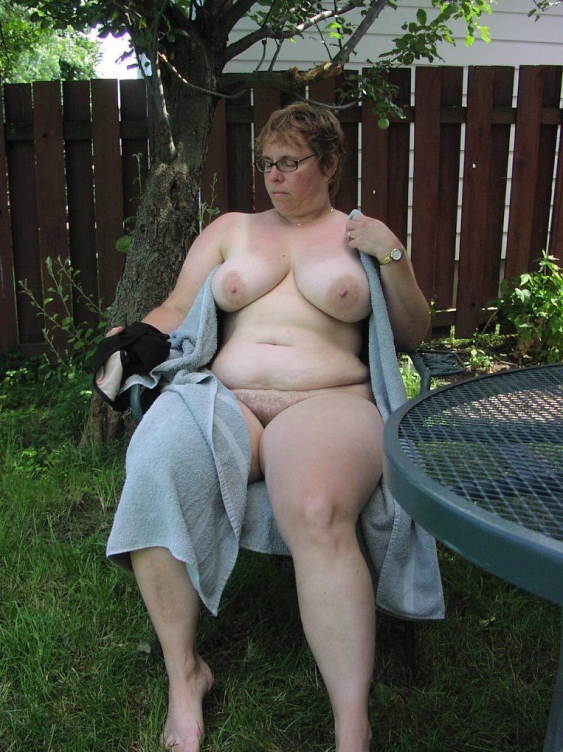 Mature bbw in the country