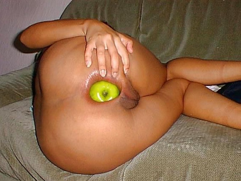 Big fruits in the anus