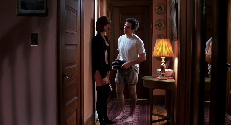 Theater Leoni in underwear bad guys