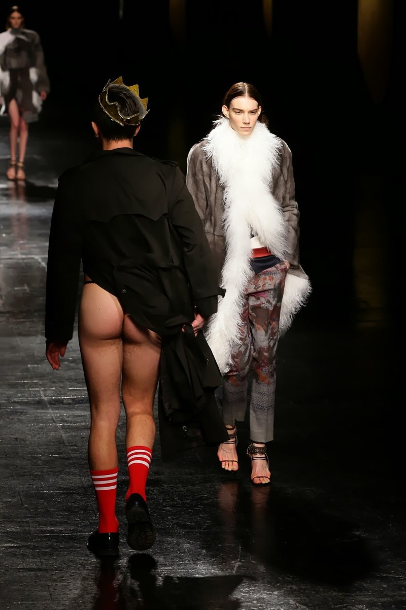 Show of erotic linen