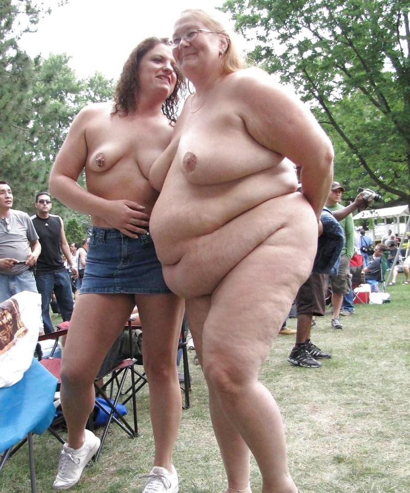Funny naked thick women