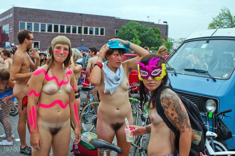 Festival of naked men and women