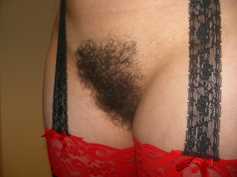 Hairy pussy in lace underwear