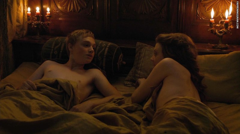Naked Natalie Dormer in the series Tudora